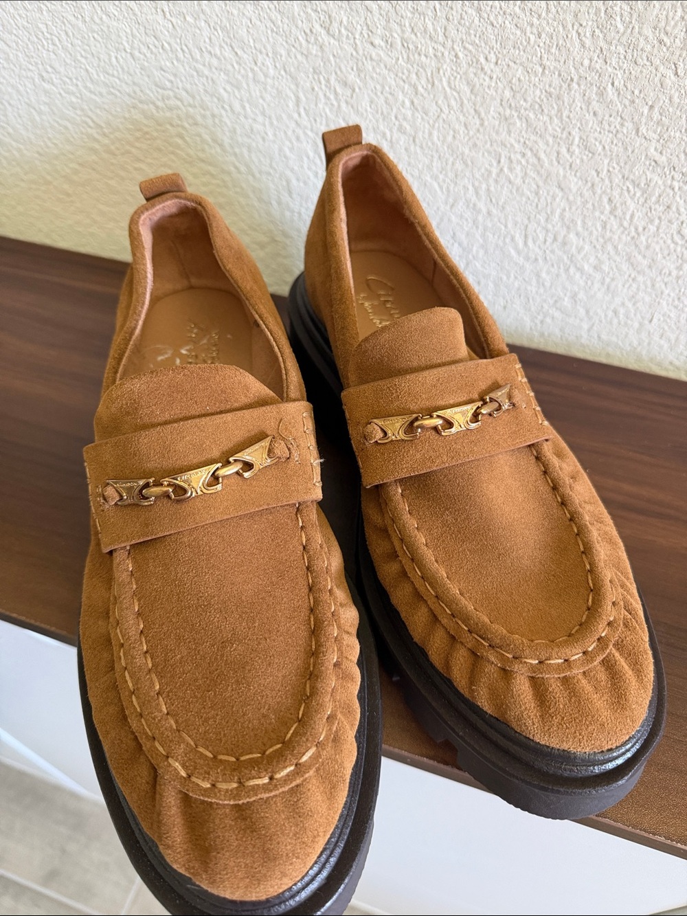 New Circus by Sam Edelman Suede Loafers in Tan Brown size 9